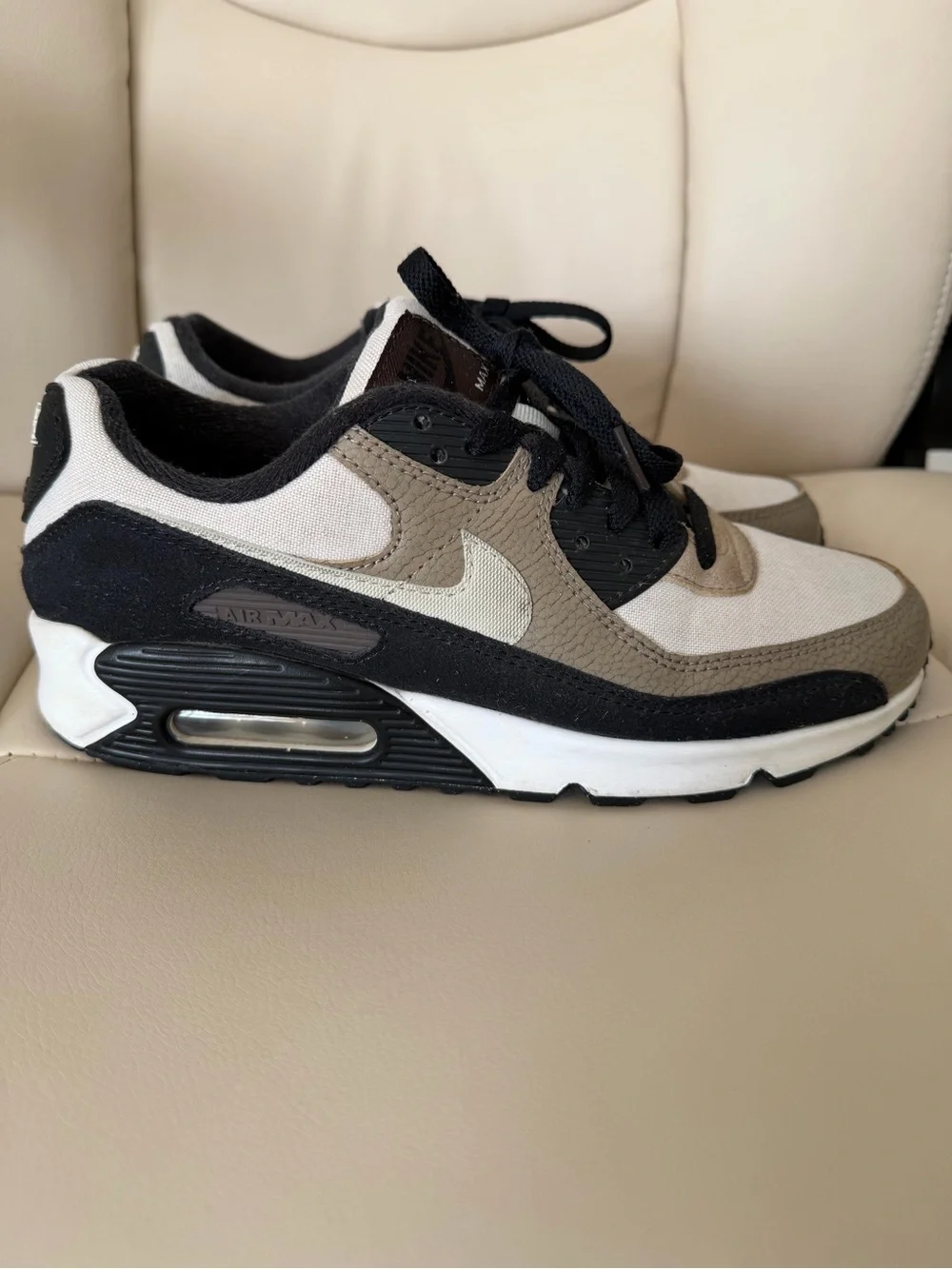 Nike Men’s Sneakers in Black & Tan Canvas